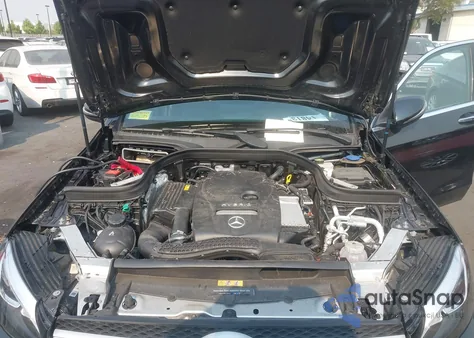 2019 Mercedes-Benz Glc 350E 4Matic z USA, uszkodzony, nr VIN WDC0G5EB7KF615853